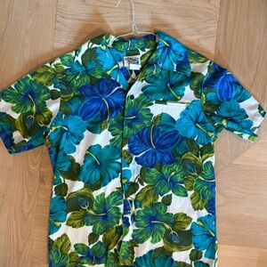 Pacific Isle Blue and Green Floral Shirt